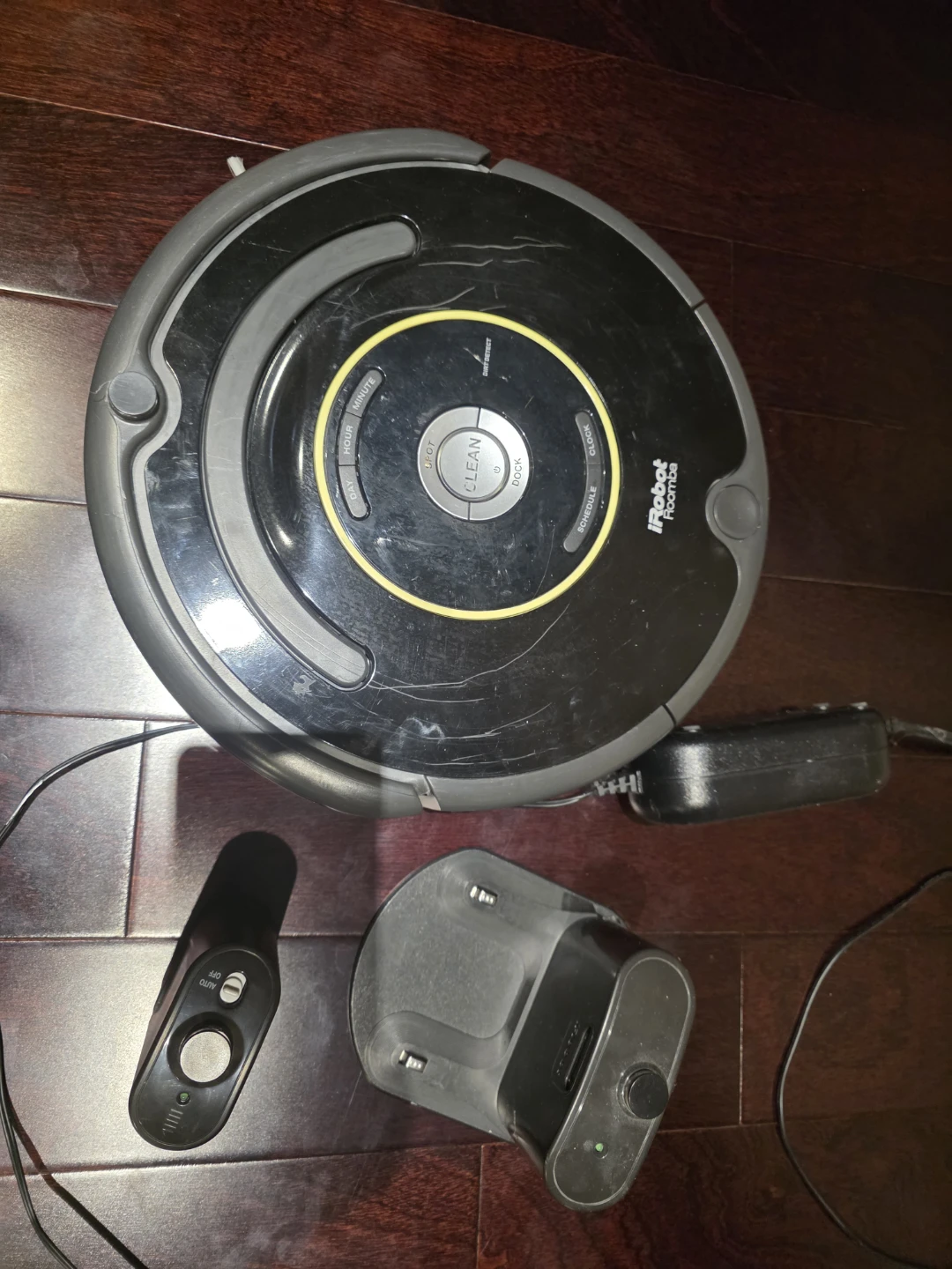 iRobot Roomba Robot Vacuum Cleaner with Dock and electric fence