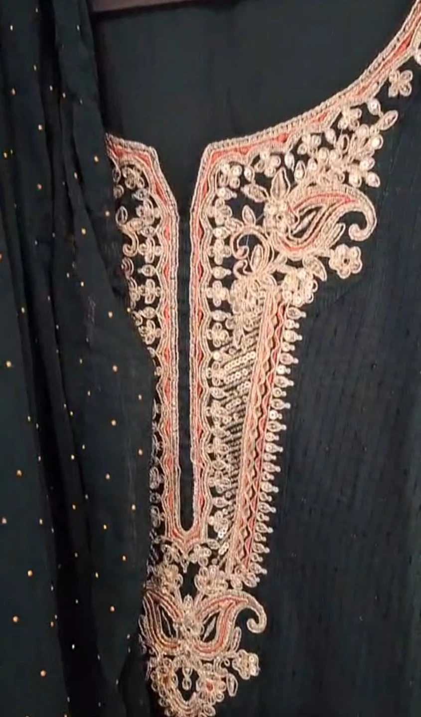 Perfect for Eid!! Salwar Kameez set. - photo 3