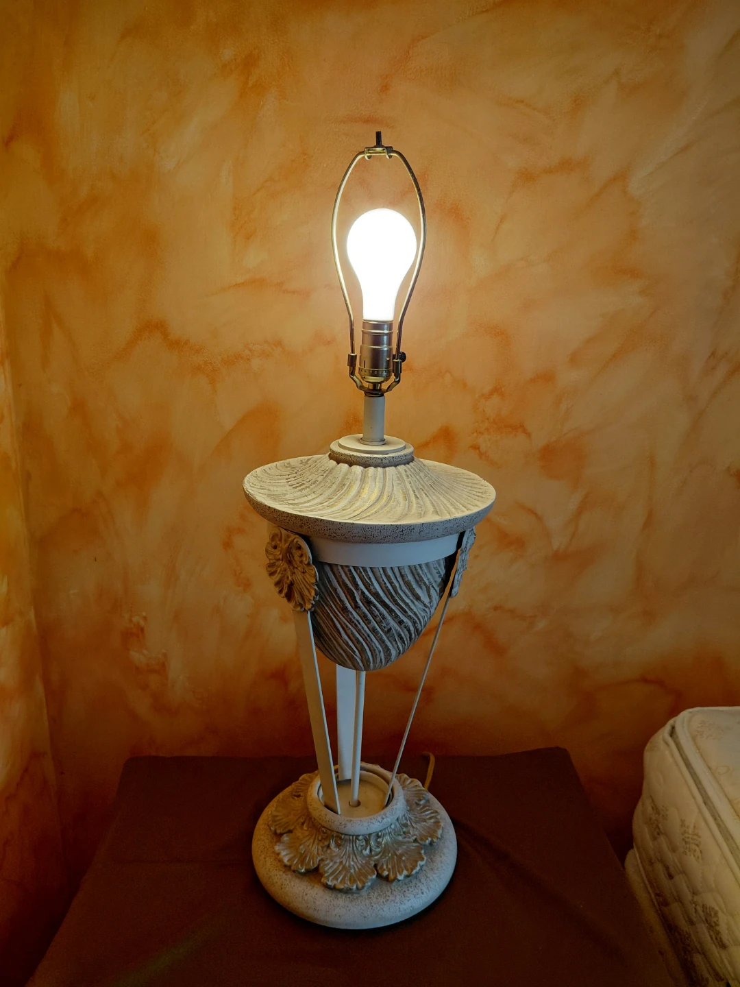 Decorative Table Lamp - White/Cream - photo 4