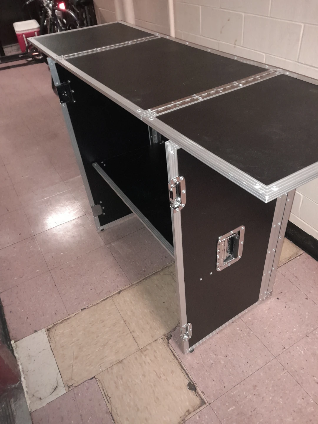Odyssey FZF5437T Flight Case DJ Stand