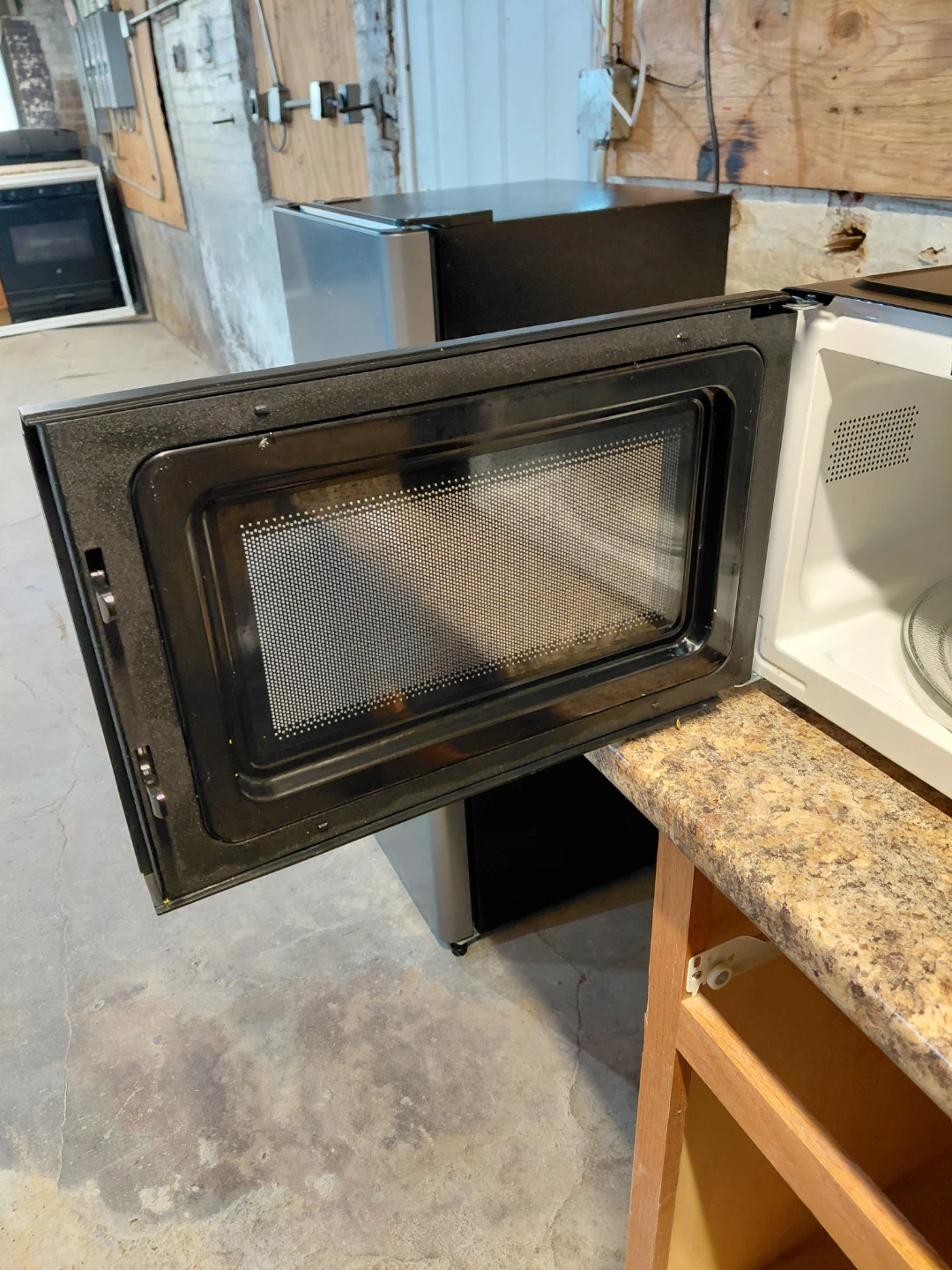 Kenmore Black Microwave Oven - photo 4