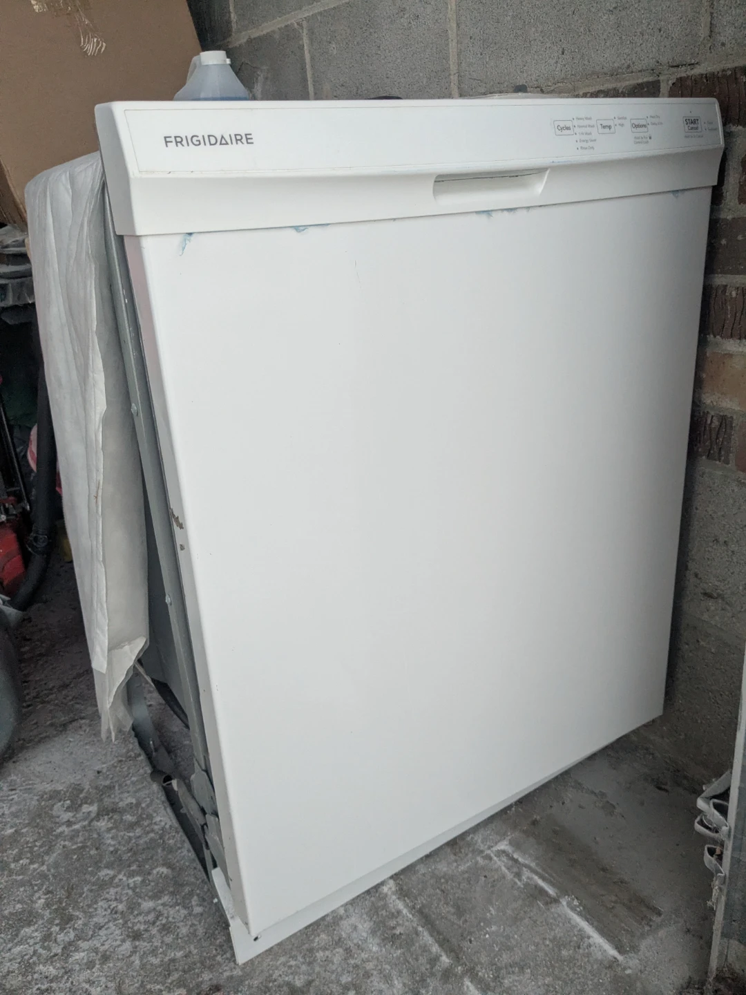 Frigidaire White Dishwasher
