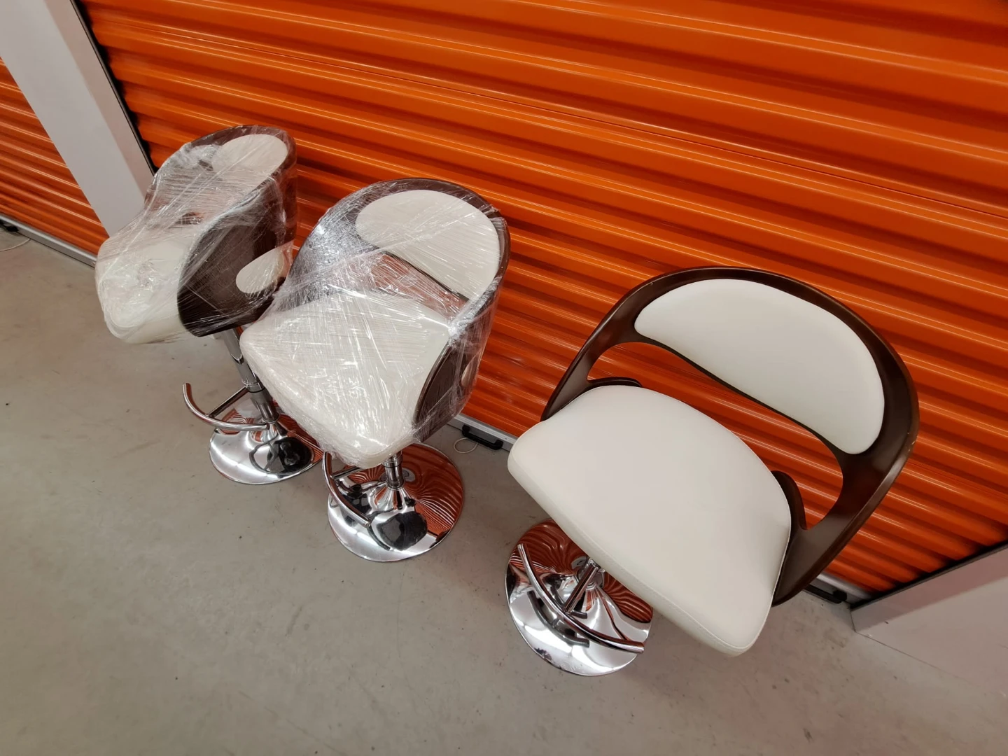 Set of 3 Adjustable Bar Stools - White and Brown - photo 3