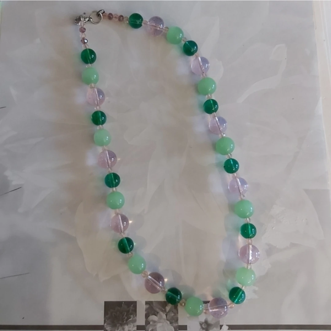 Beaded Necklace - Green and Pink