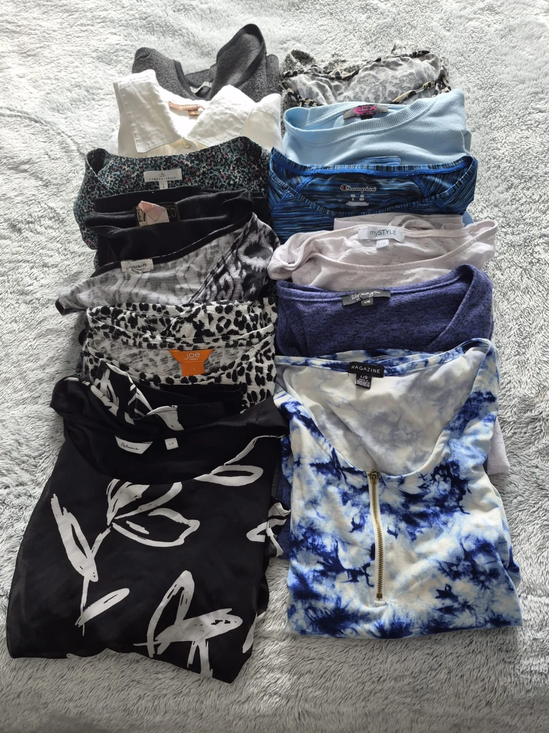 Lot of Women's 14 Large Tops - EUC