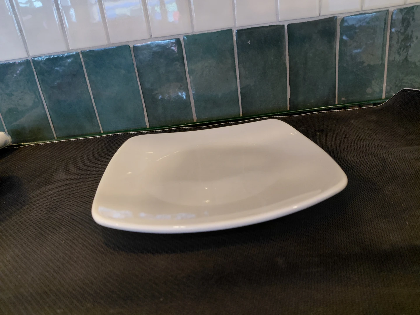 30 Browne Foundation Rounded Square Coupe Plates – 6.75”