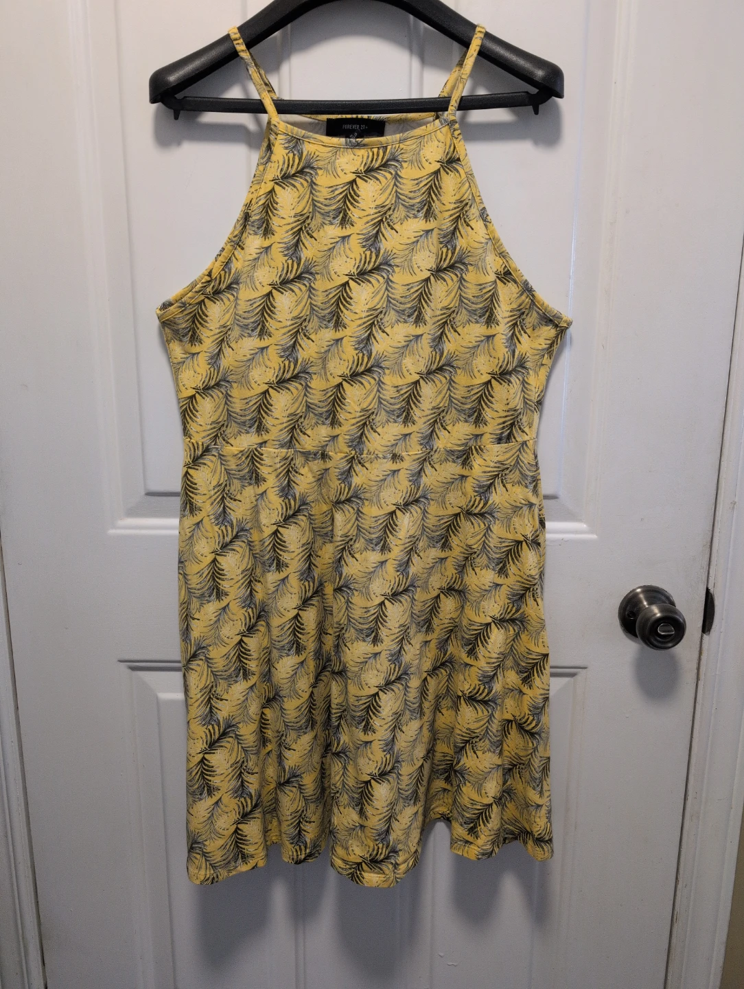Forever 21+ Yellow Leaf Print Halter Dress - Size 1X