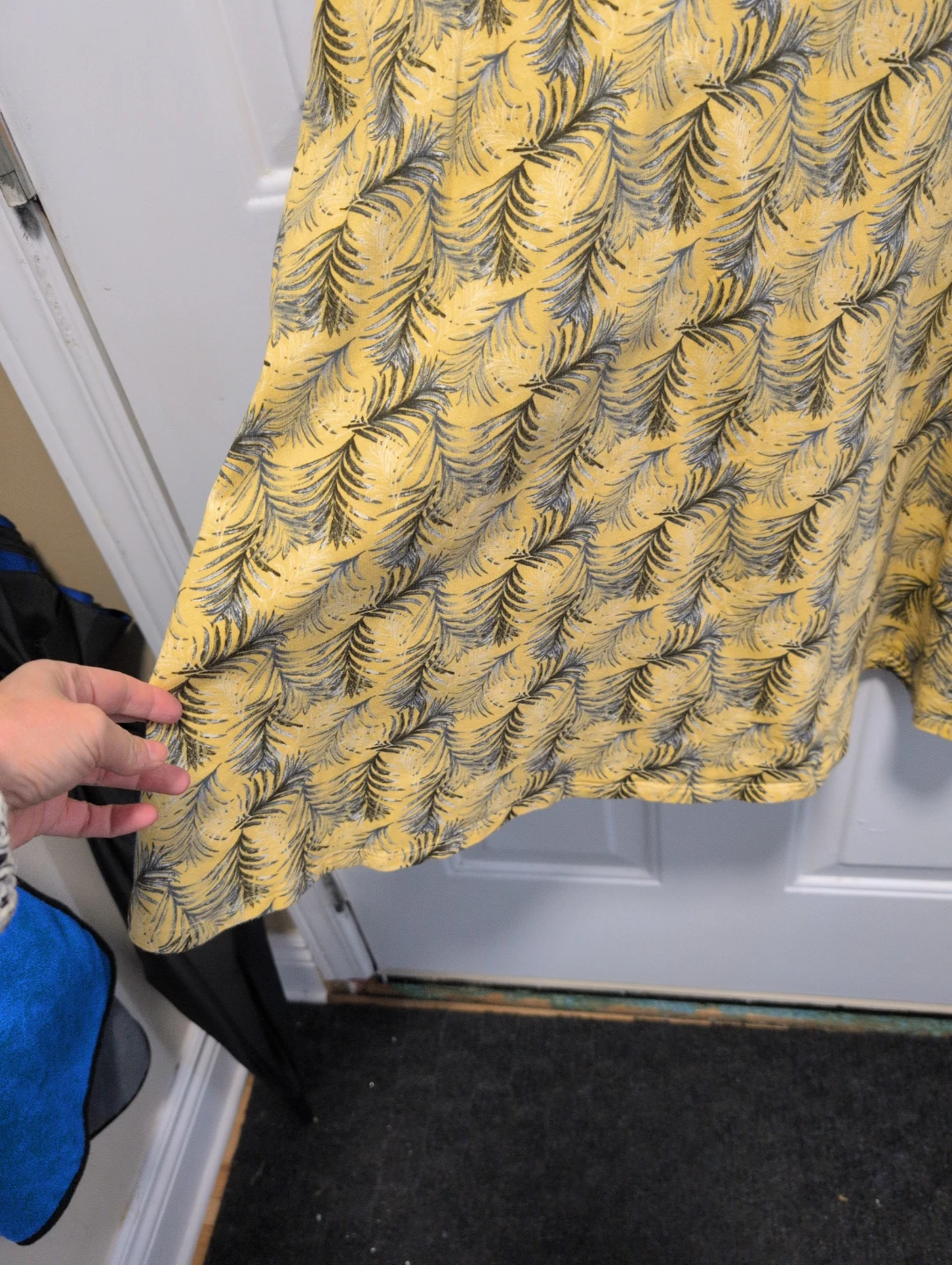 Forever 21+ Yellow Leaf Print Halter Dress - Size 1X - photo 2