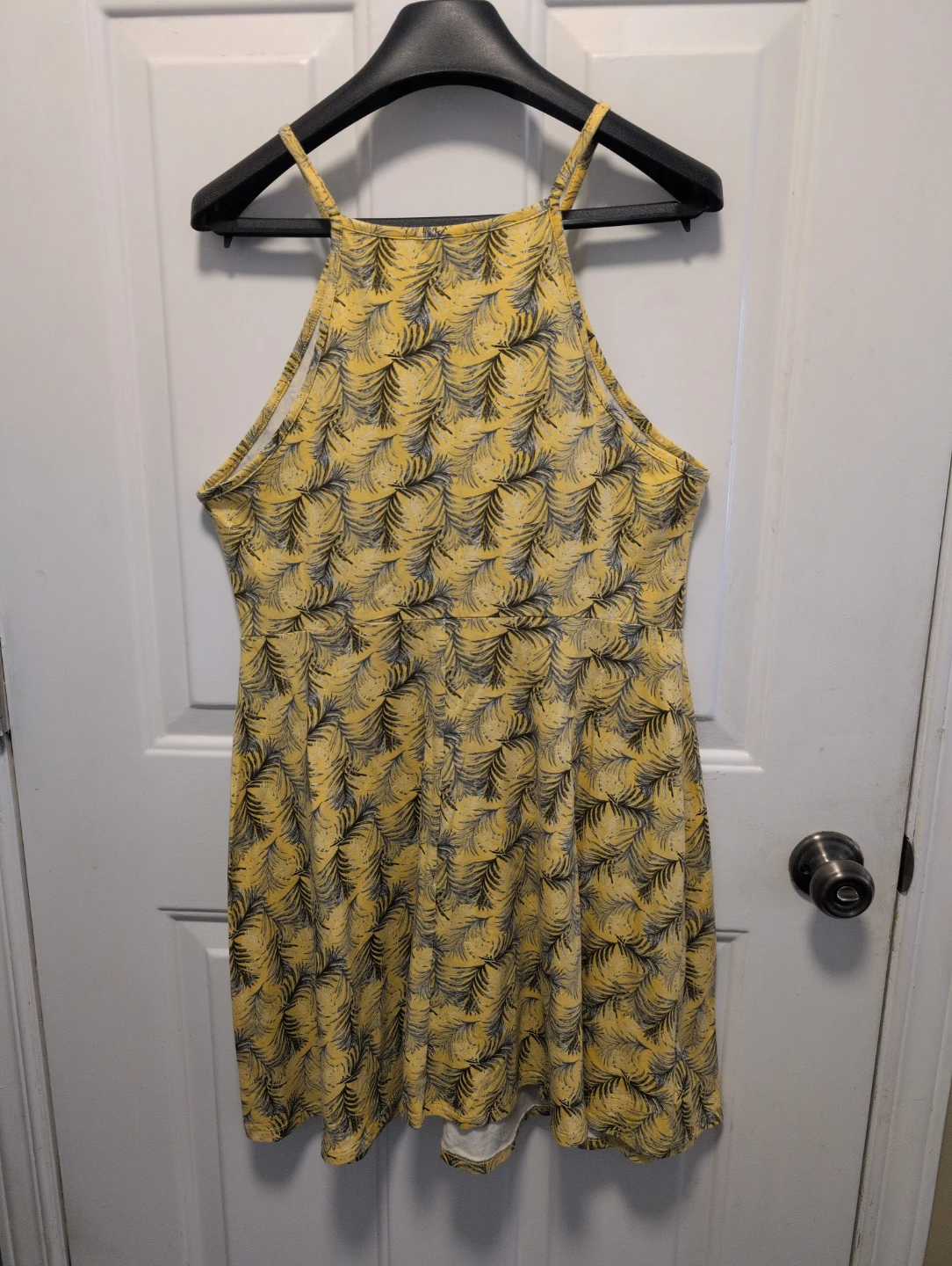 Forever 21+ Yellow Leaf Print Halter Dress - Size 1X - photo 4