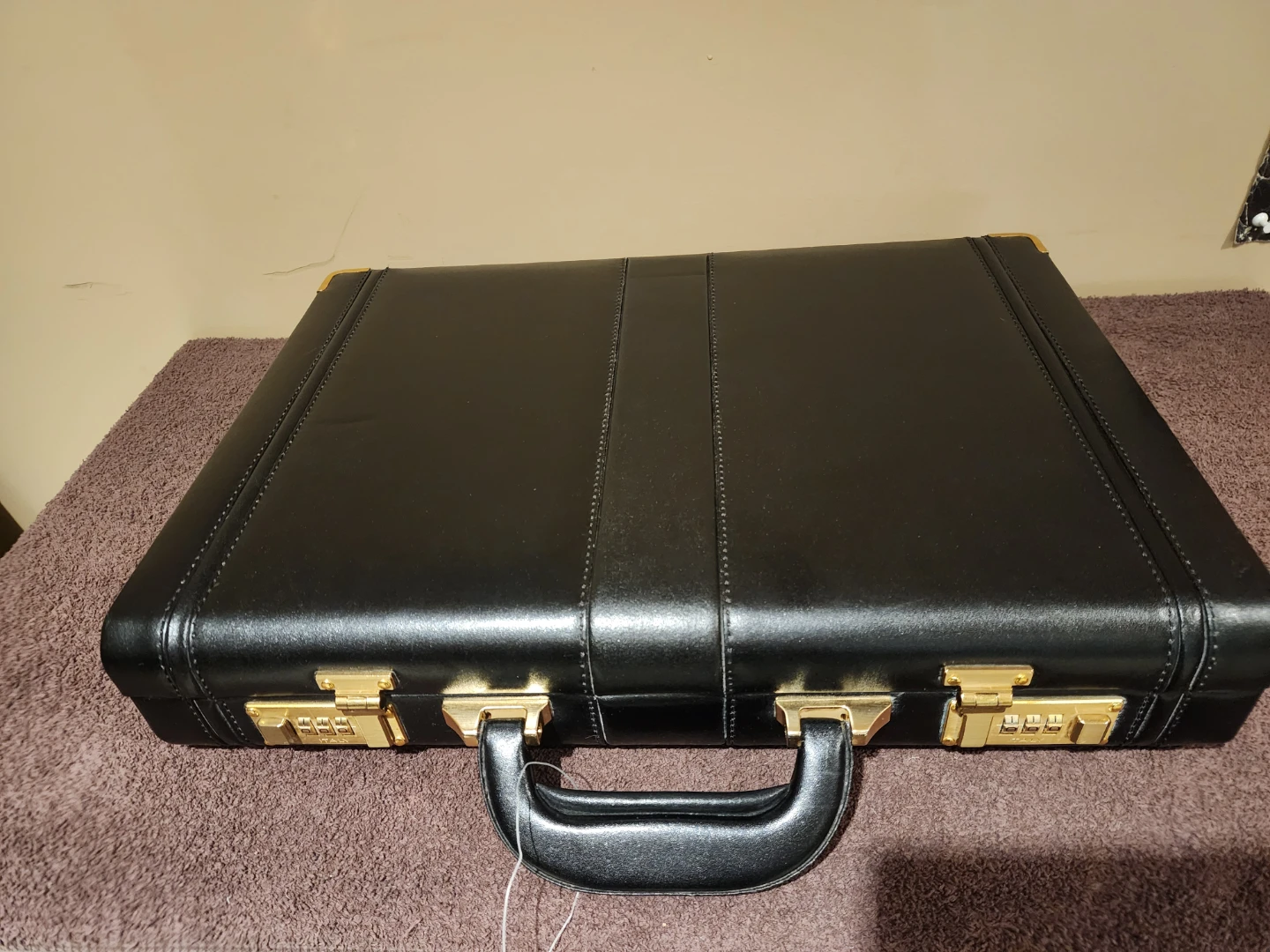 Renwick Classic Black Leather Briefcase