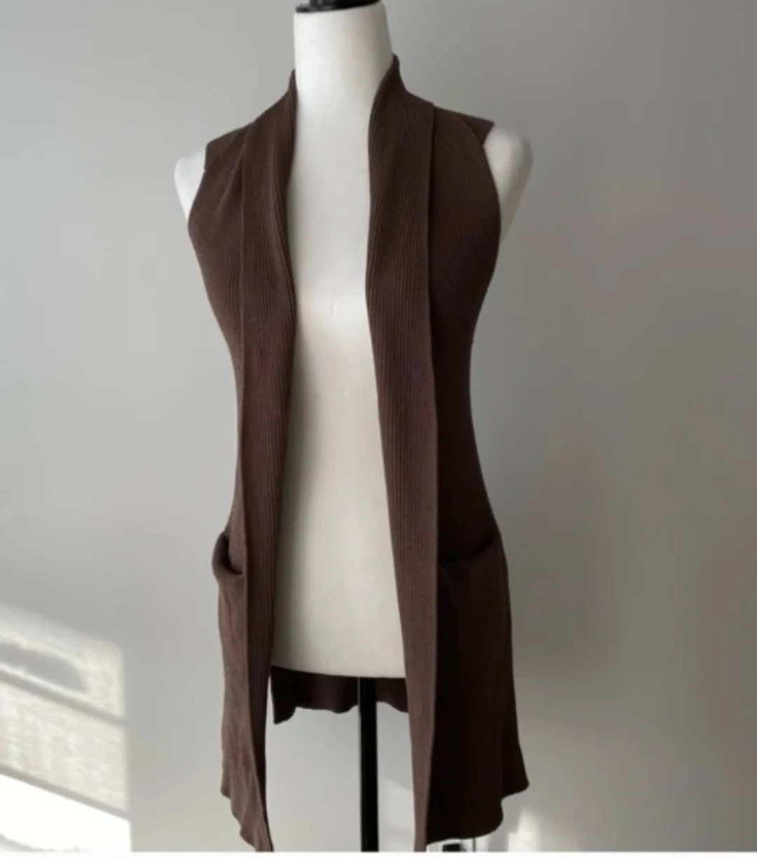 Wilfred Dunkirk Sleeveless Knit Vest
