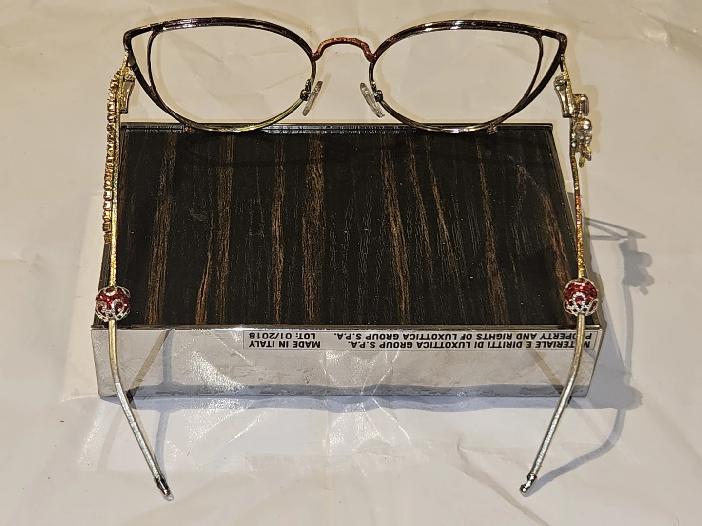 Eyeglasses with decorative accents - photo 3