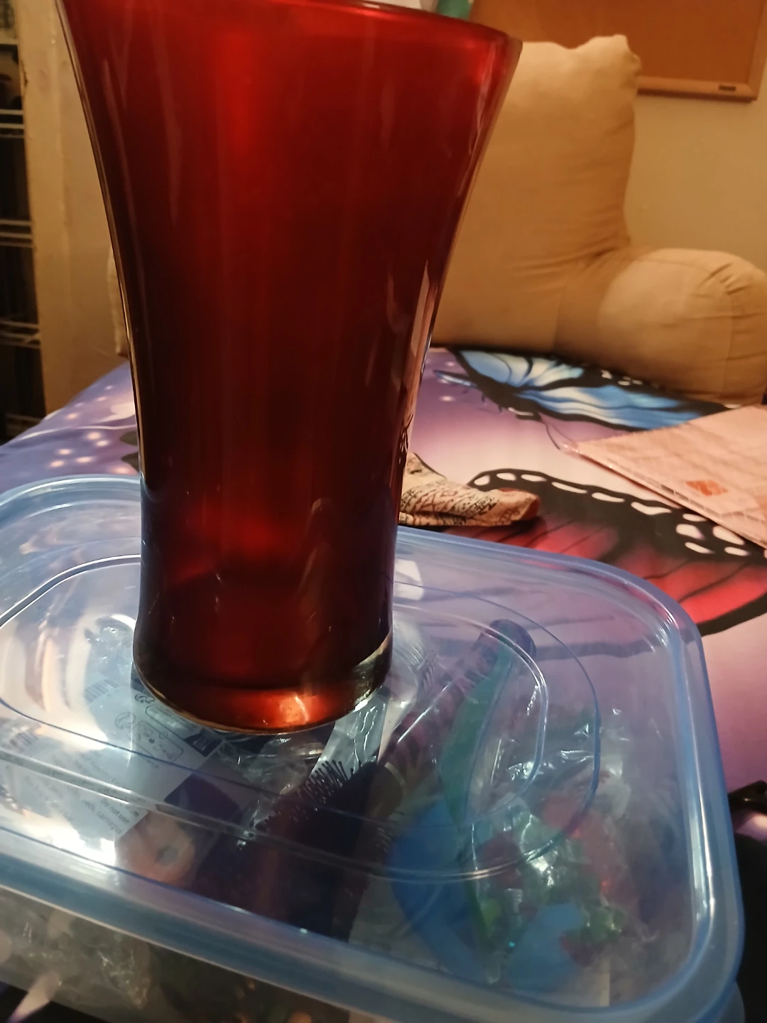 Red vase - photo 3