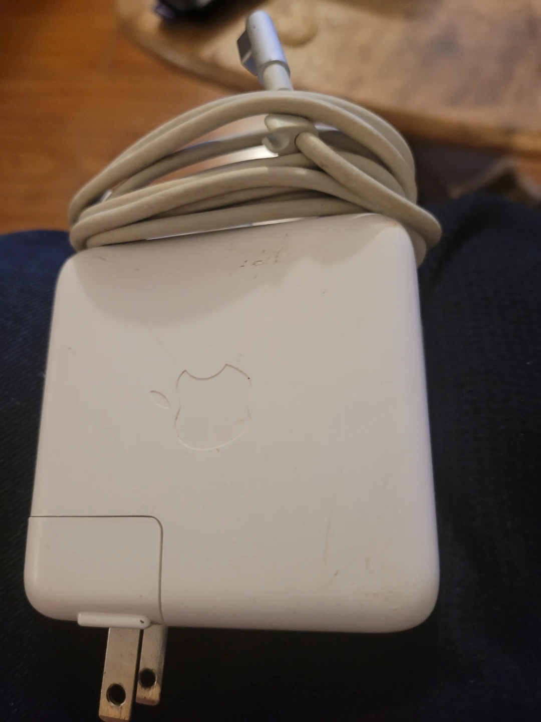 Apple 60W MagSafe Power Adapter - photo 2
