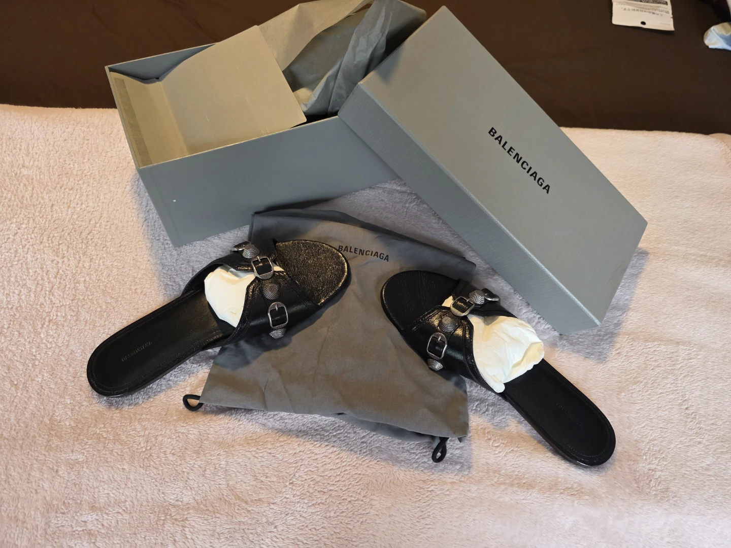 Balenciaga Black Studded PRICE FIXED AVAILABLE UNTIL MAR 10 - photo 5