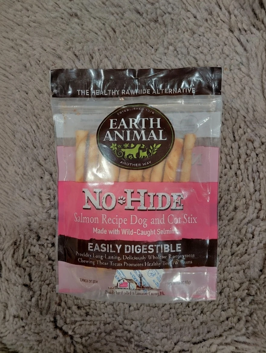 Earth Animal No-Hide Salmon Stix
