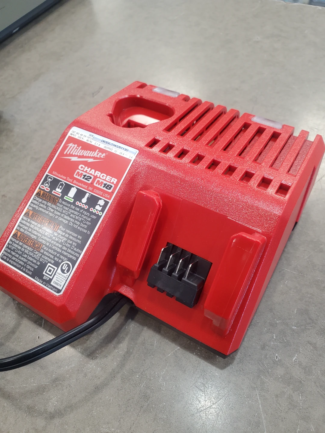 Milwaukee M12 M18 Charger