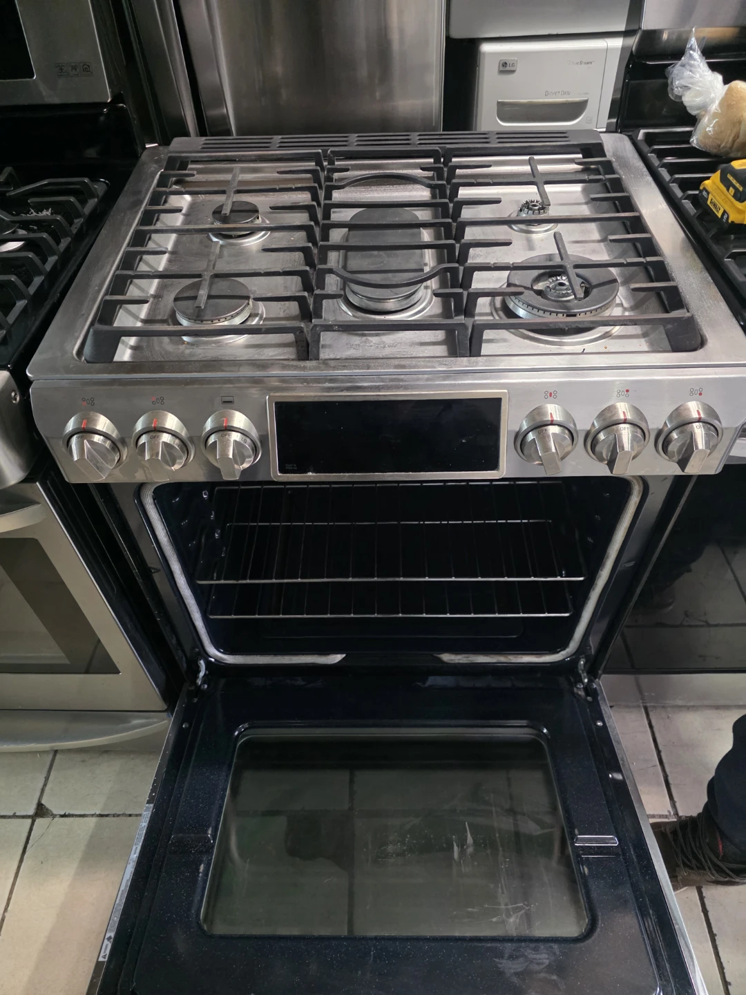 Samsung Stainless Steel Gas Range - photo 3