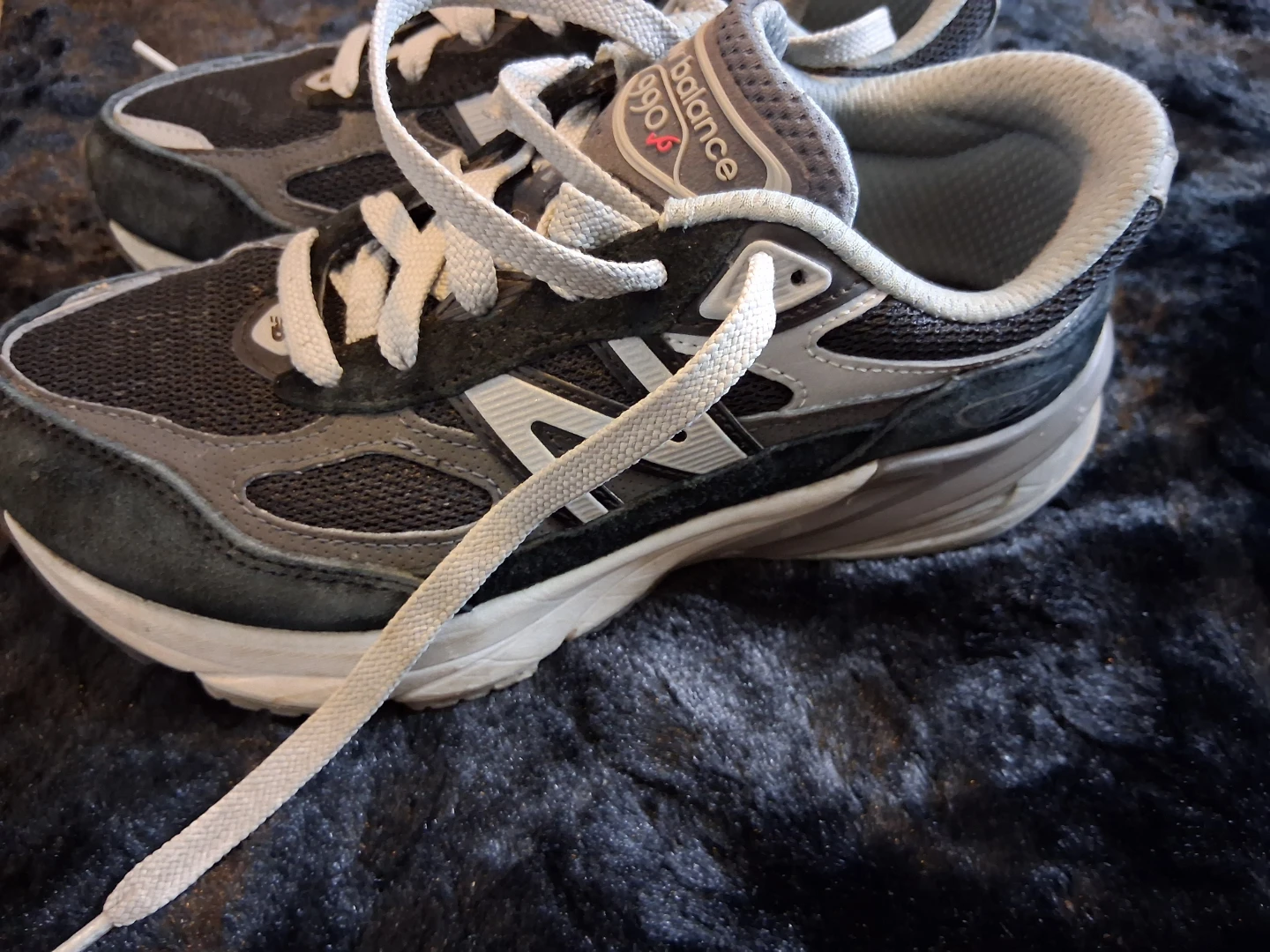 New Balance 990v6 Running Shoes
