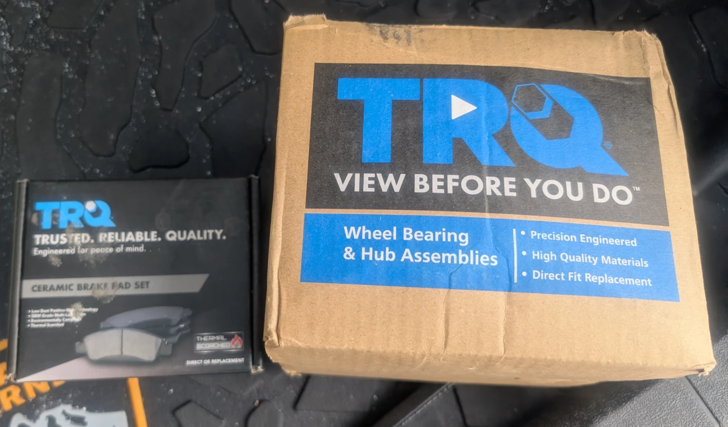 Crosstrek 2014 Ceramic Brake Pad Set & Wheel Bearing Hub