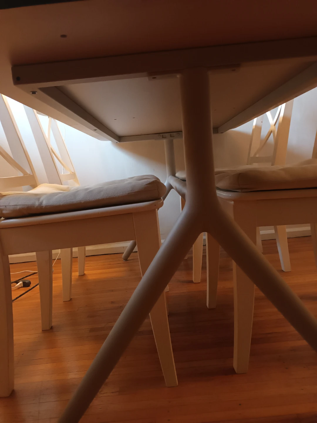IKEA BEKANT Sit/Stand Desk - White/Black - photo 3