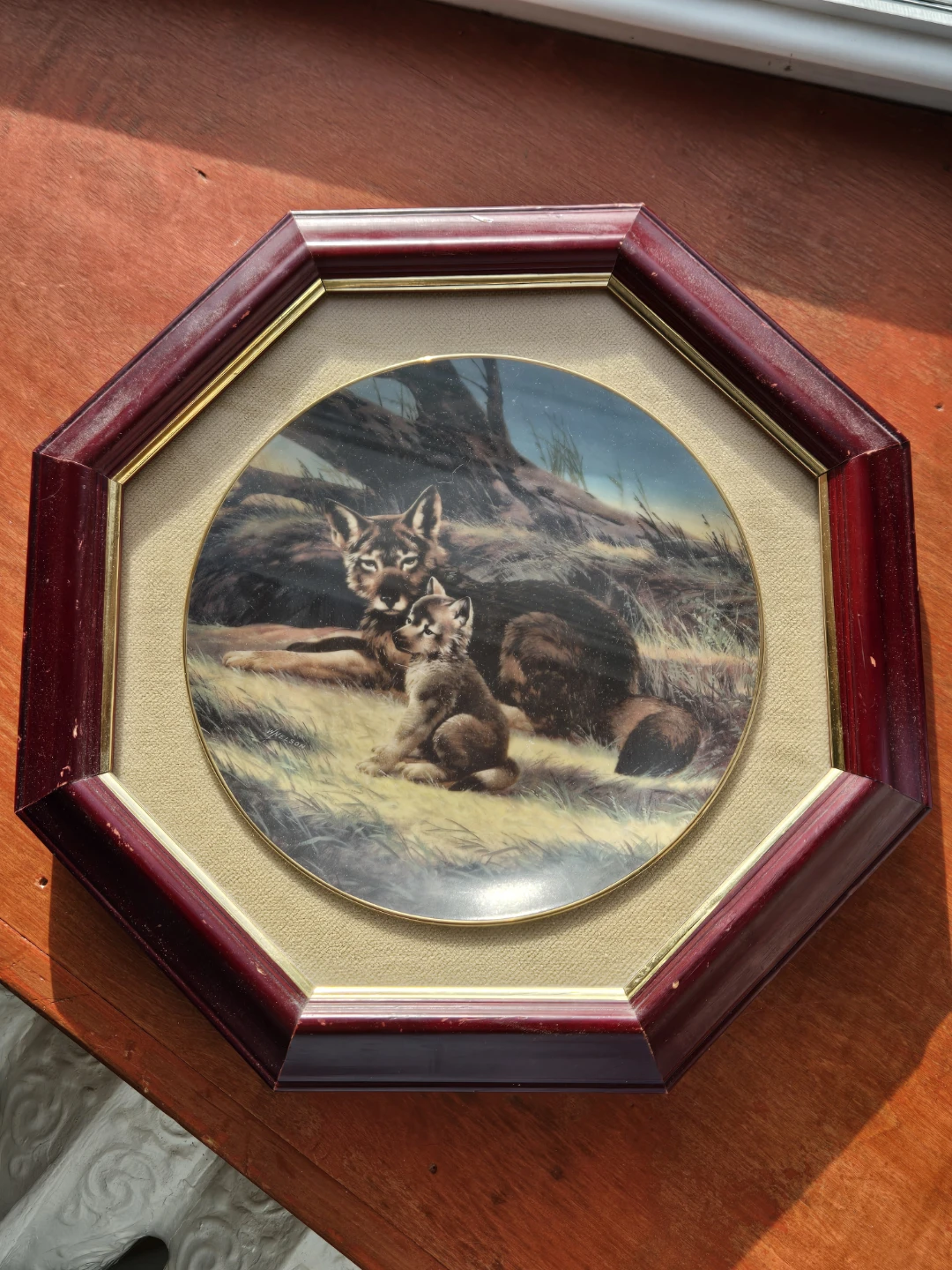 Various framed wall hangings - photo 3