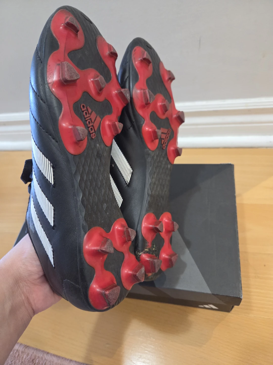 Adidas Soccer Cleats Size 8 - photo 3