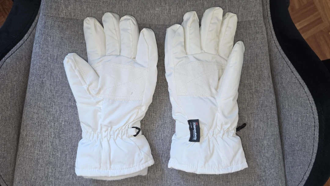 White Insulated Ski Gloves with Thinsulate 🏆 - photo 2