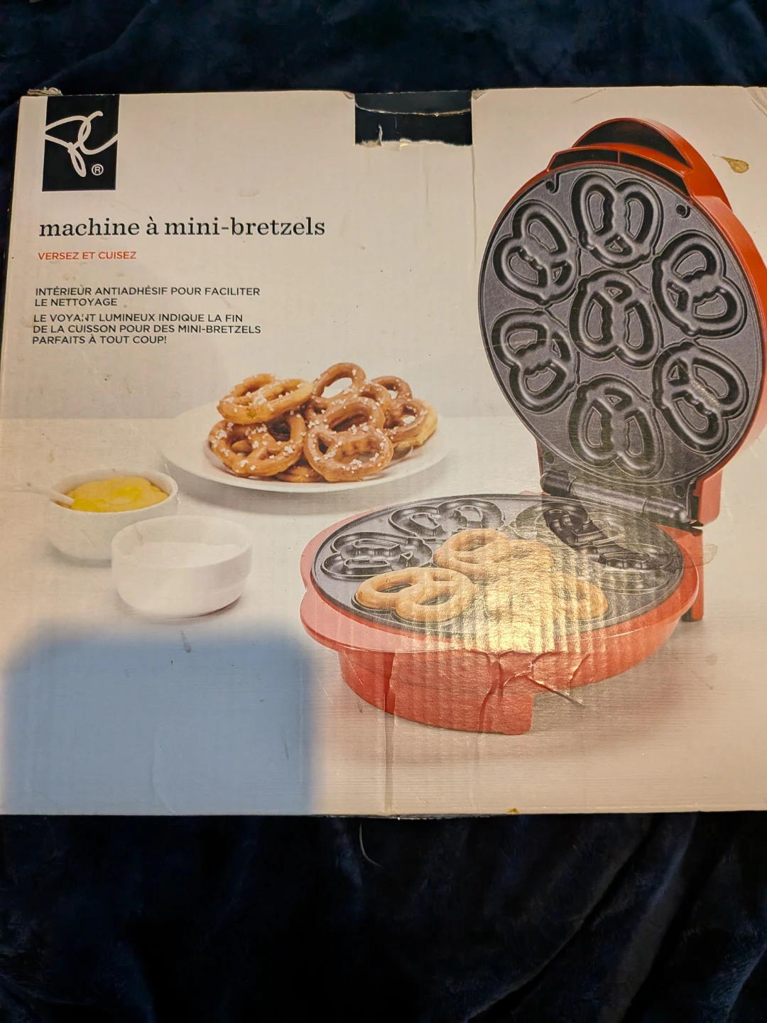 PC Mini Pretzel Maker - photo 2