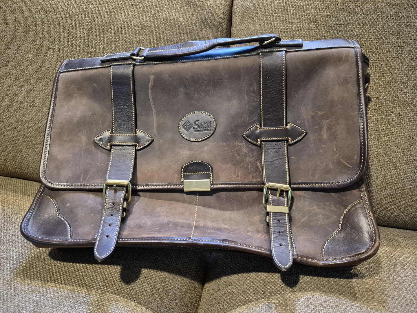 ROOTS Heavy Duty Rustic Brown Leather Briefcase