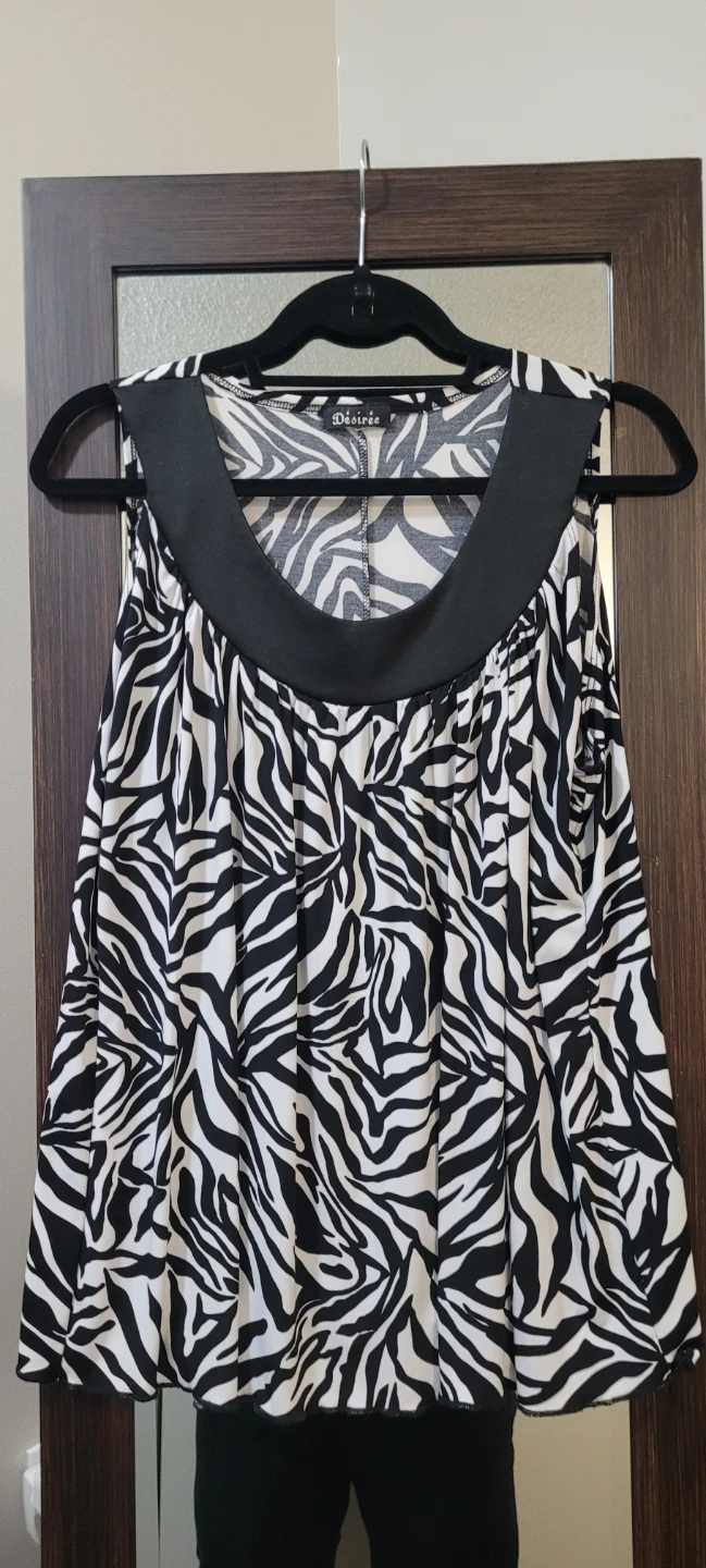 Desiris Zebra Print Sleeveless Top XL🏆