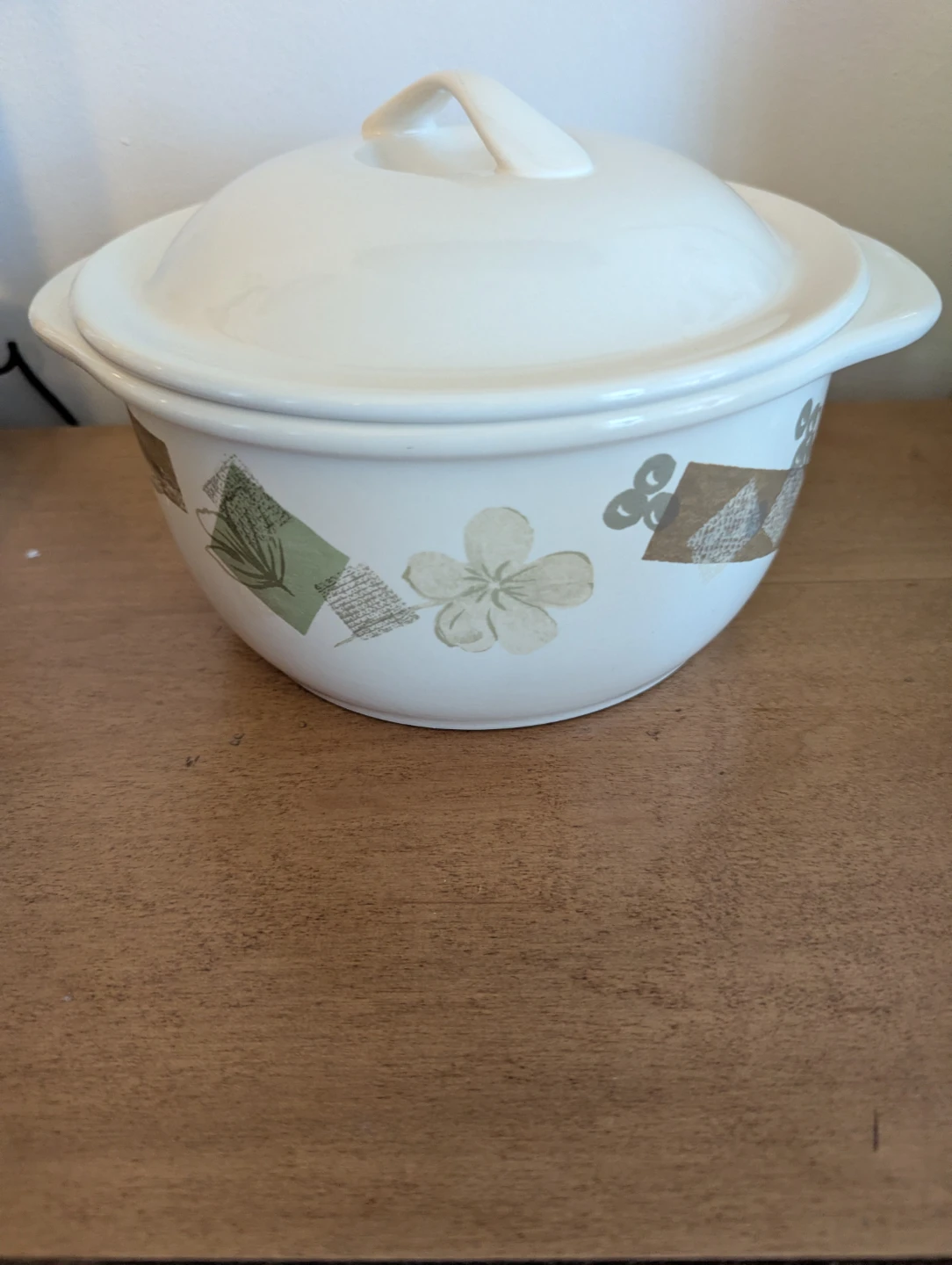 Corelle Stoneware Casserole Dish 1.5 qt-1.42L