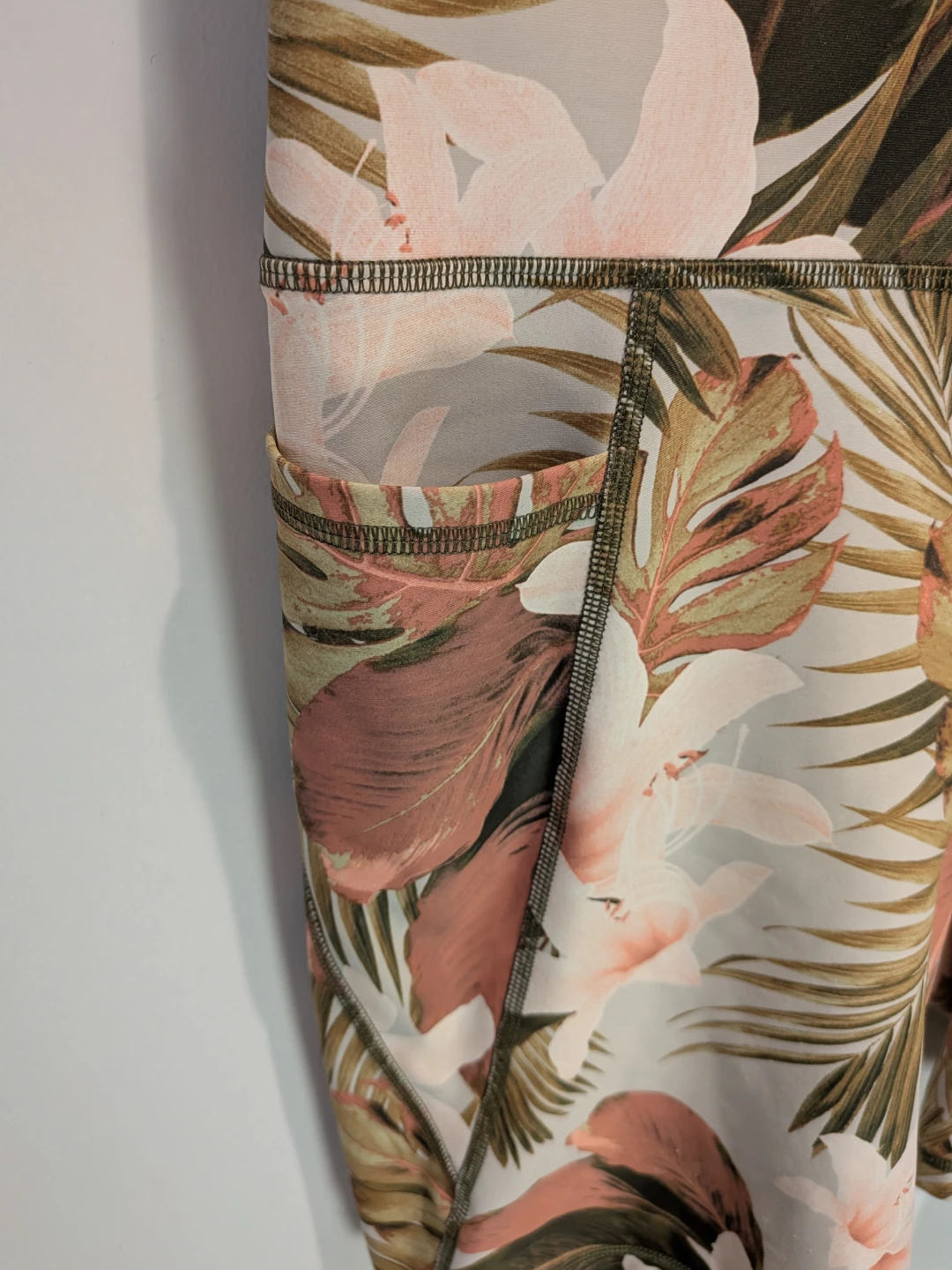 Old Navy Floral Bike Shorts - photo 2