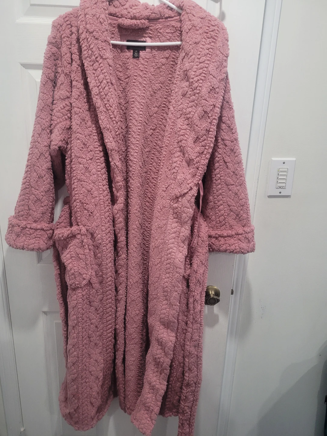 Pink Plush Robe - Size large - photo 2