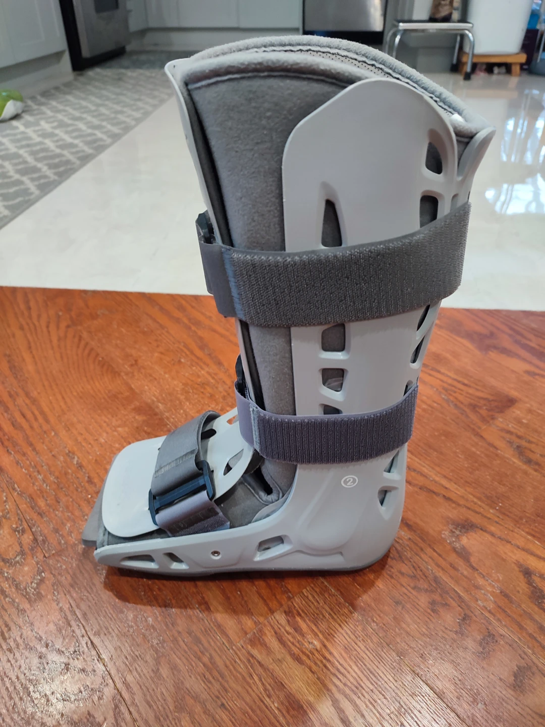 Aircast boot - left foot achilles injury - photo 2