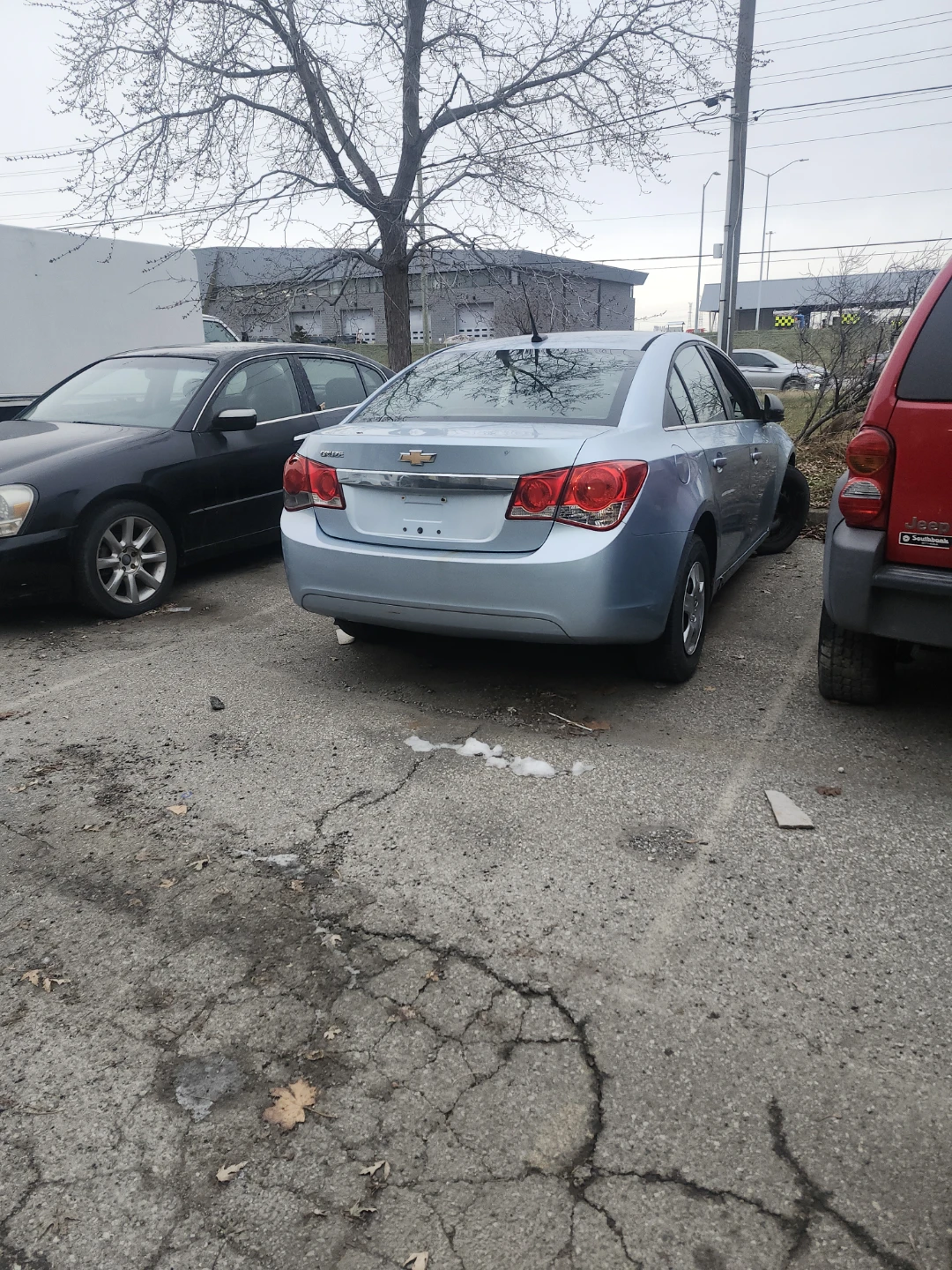 2015 Chevrolet Cruze for parts - photo 2