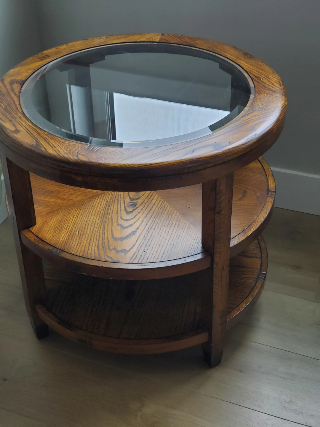 Must go! Round Oak Side Table with Glass Top