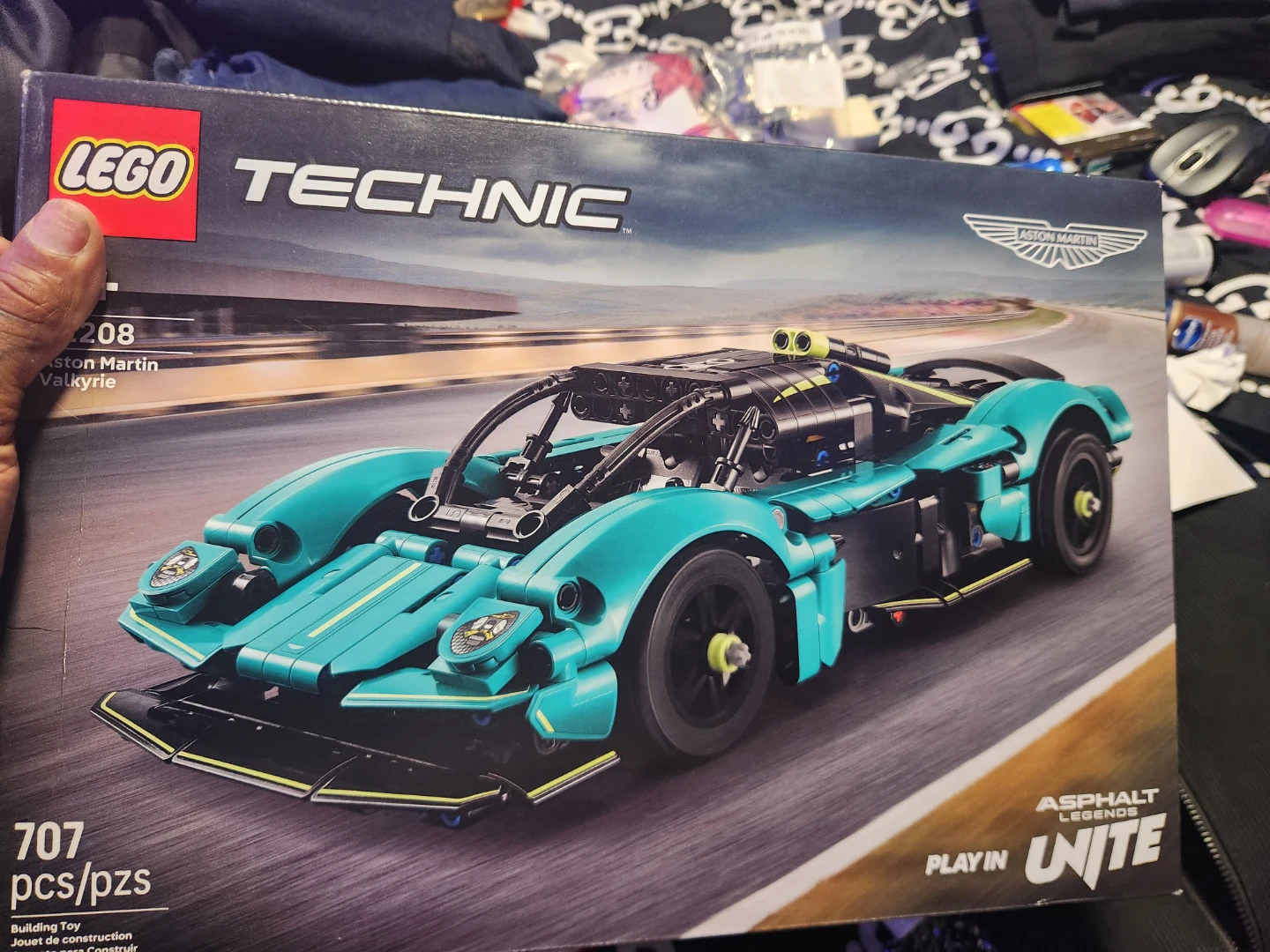 LEGO Technic Aston Martin Valkyrie 42110