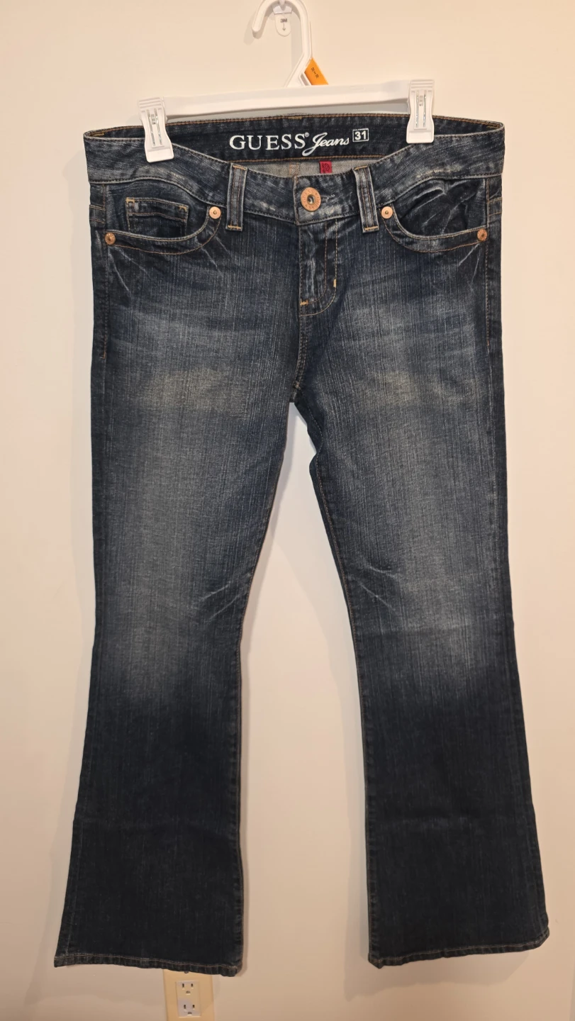 GUESS Jeans Women's Dare Devil Stretch Flare Bootcut  Size 31