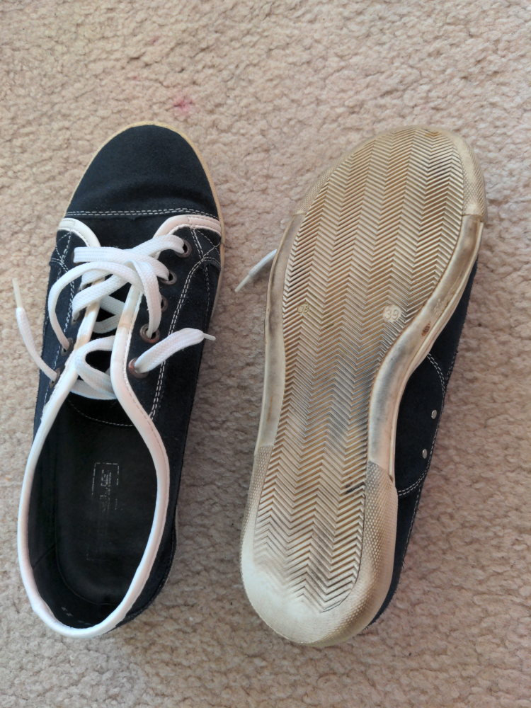Suede Sneakers eur 39, w us8-8.5 - photo 4