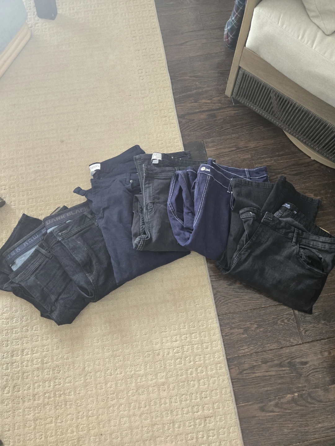 Assorted Men's Jeans 6 pairs
