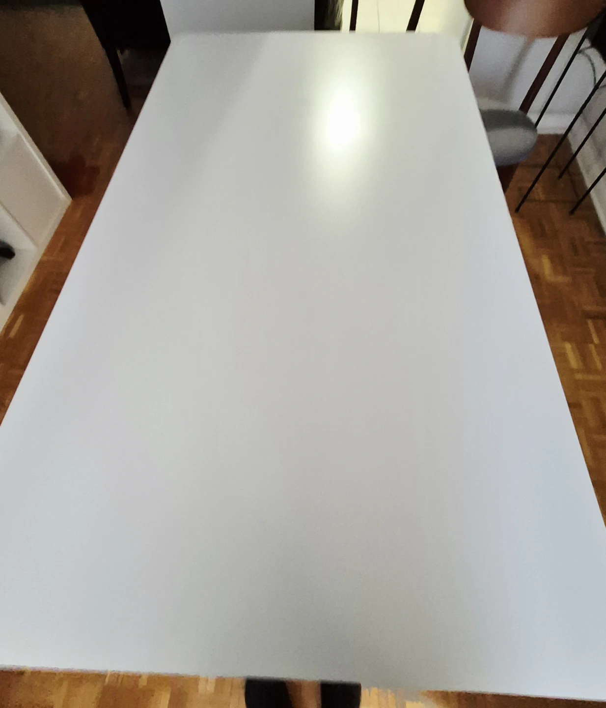 White Top Dining Table with Wooden Legs - photo 2