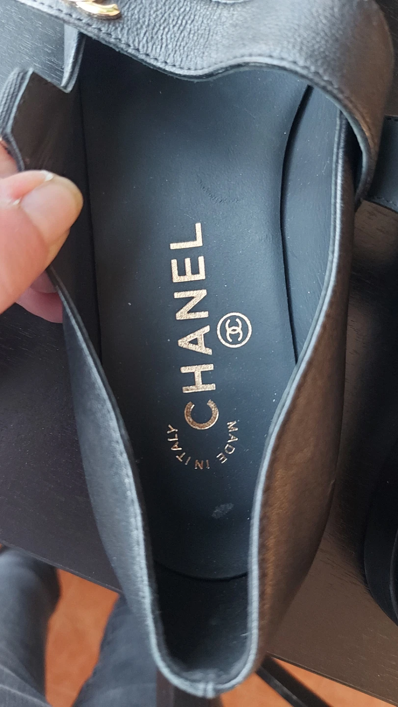 Chanel Black Leather Cap Toe Mary Jane Flats - photo 4