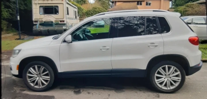 2012 Volkswagen Tiguan AWD TSI Fully Loaded No Accidents - photo 3