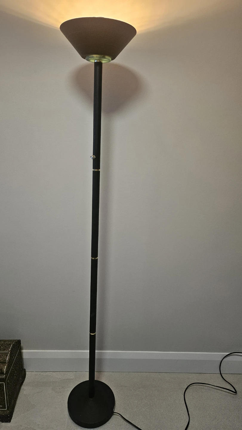 Black Floor Lamp with Adjustable Height - photo 3