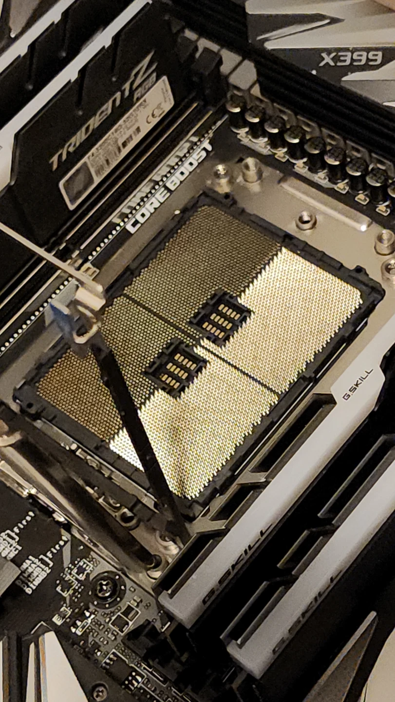 MSI MEG X399 AMD THREADRIPPER Gaming/Workstation Motherboard - photo 4