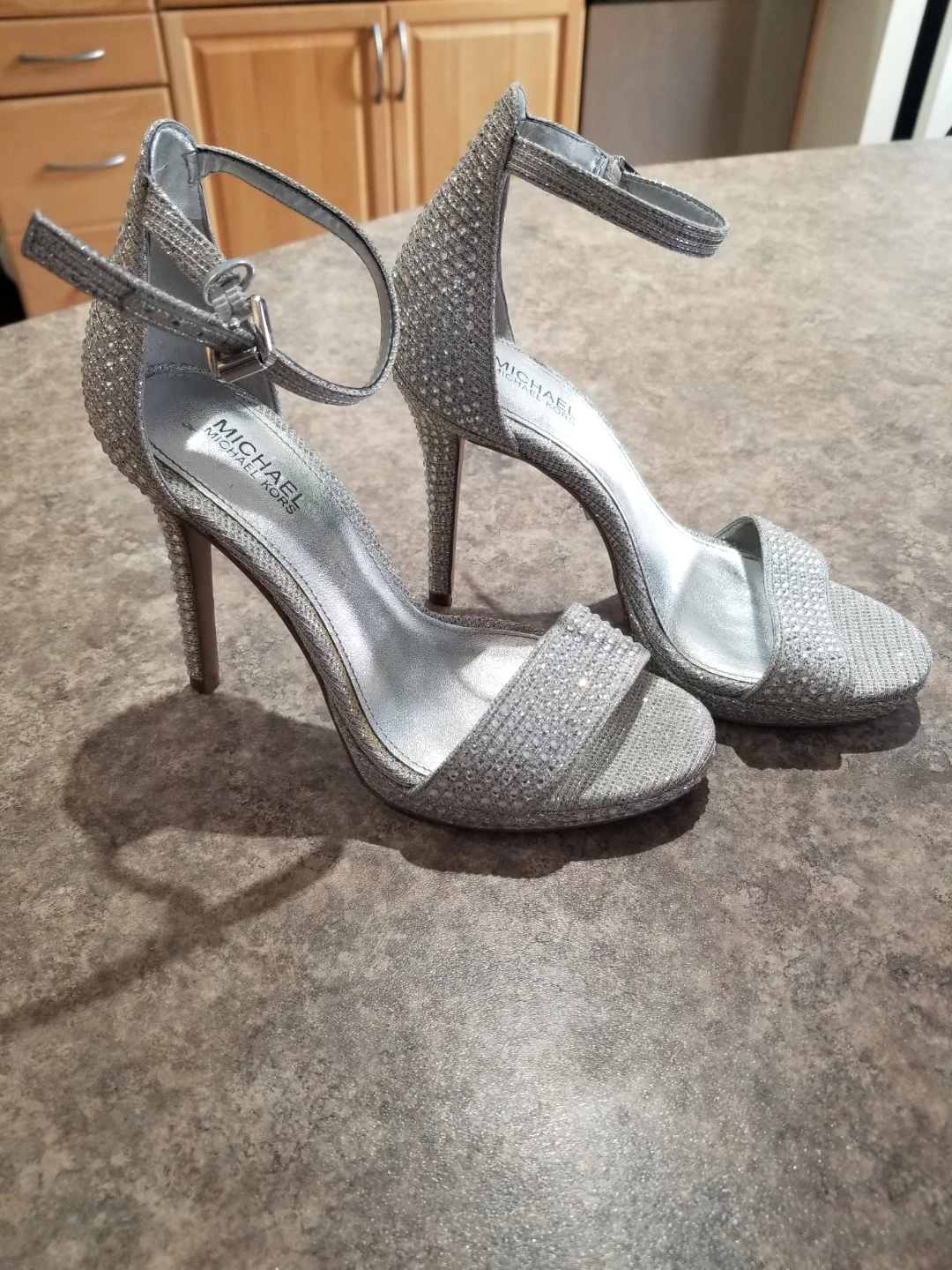Michael Kors high heel shoes - photo 3