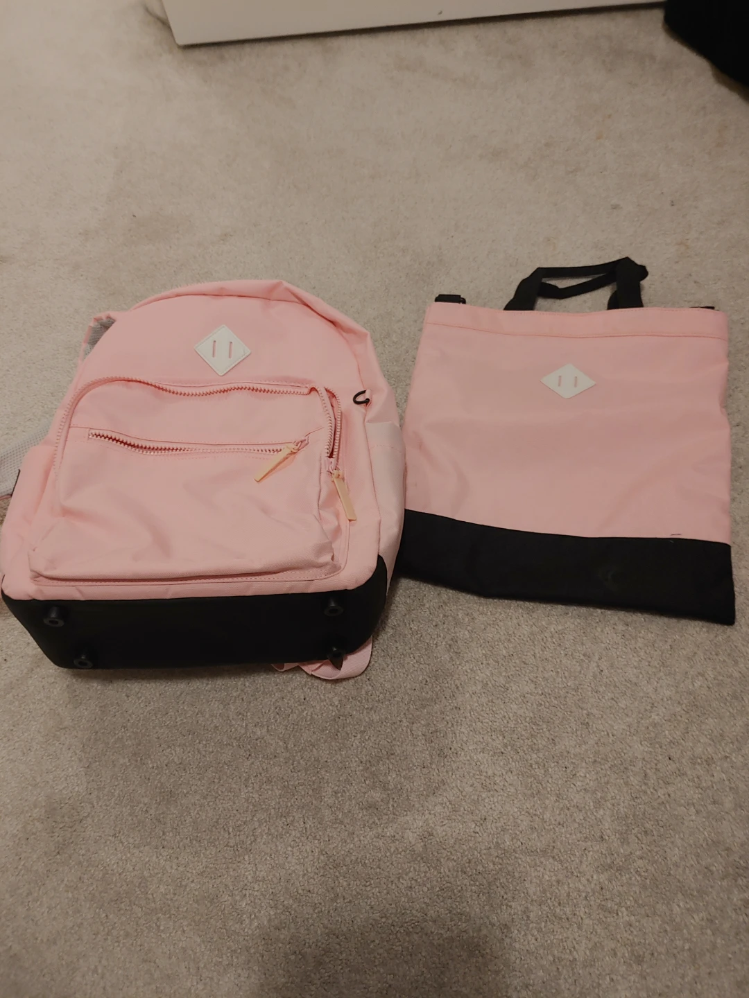 Title: $24ㅡEach Backpacks & Matching Totes - photo 3