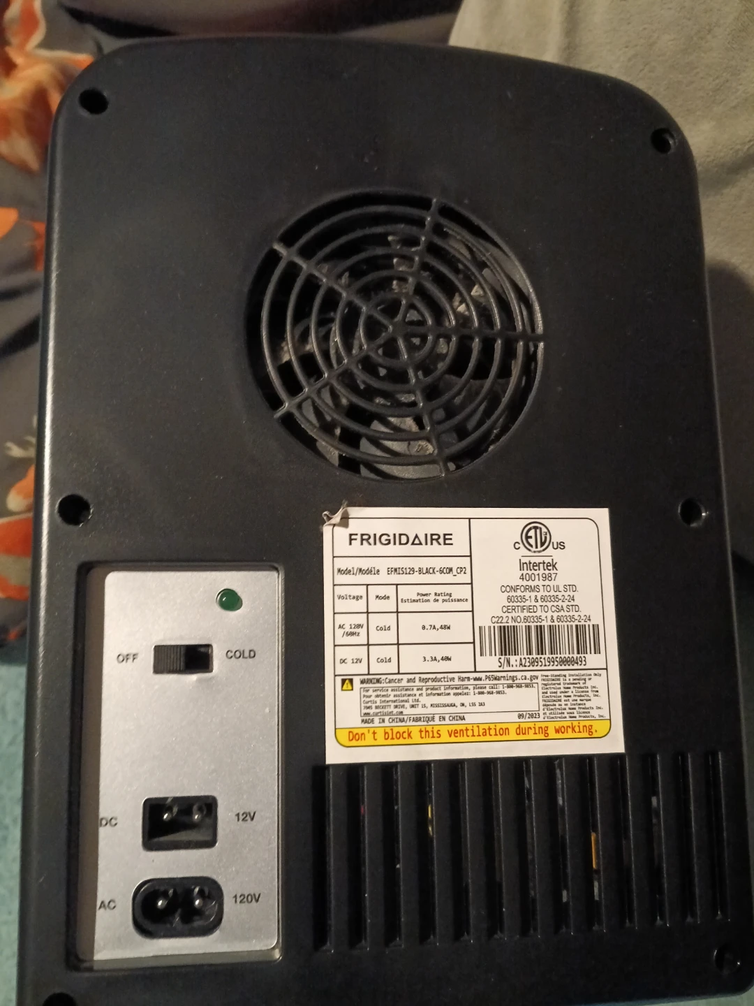 Frigidaire Black Mini Fridge EFIS119 - photo 4