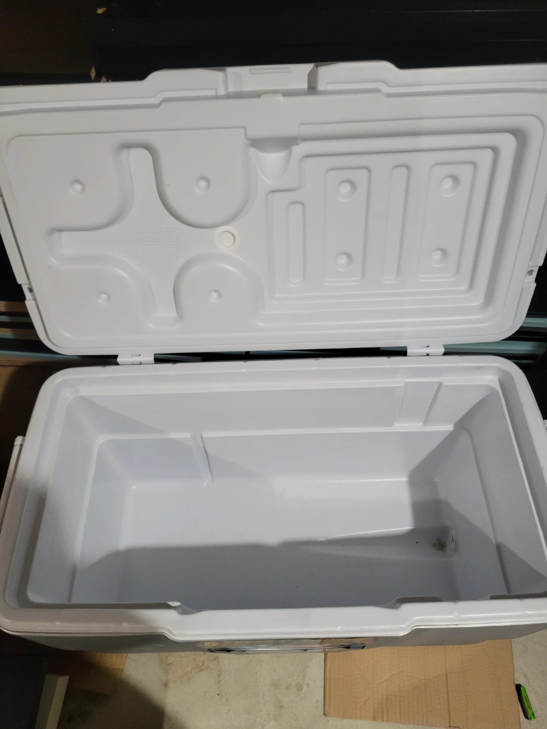Coleman Xtreme 70 Quart Cooler - photo 2